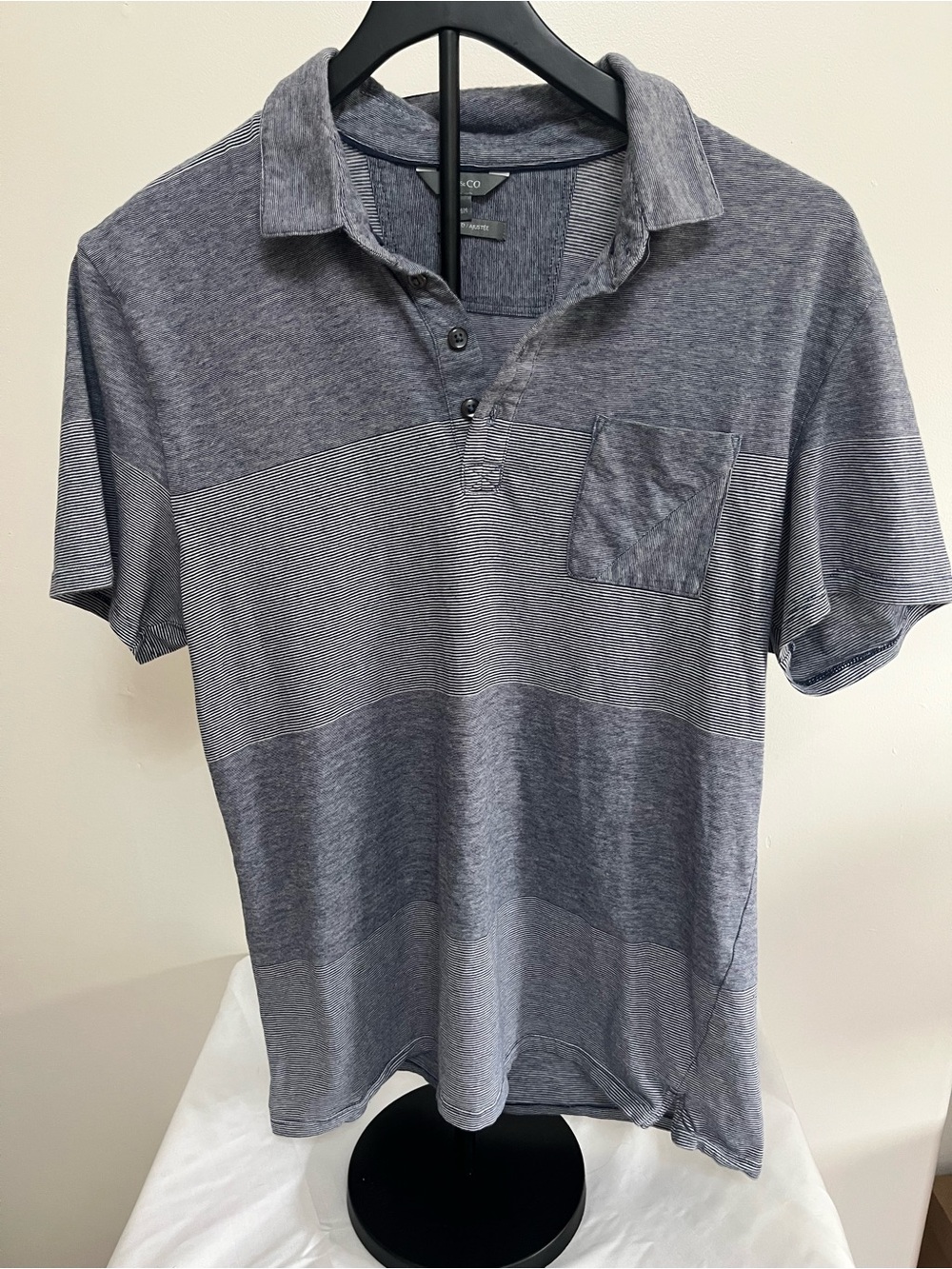 RW&CO. Men's Short-Sleeve Polo in Blue Gray Stripe